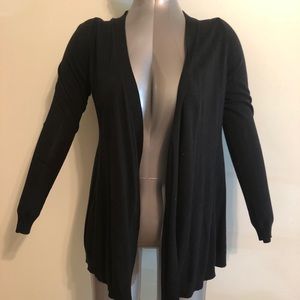 Lightweight maternity sweater